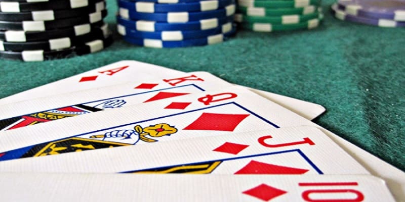 Giới thiệu về game bài xì tố online